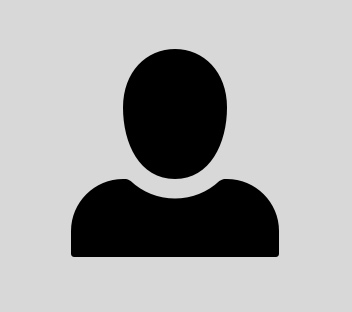 Photo of Maryam Aziz